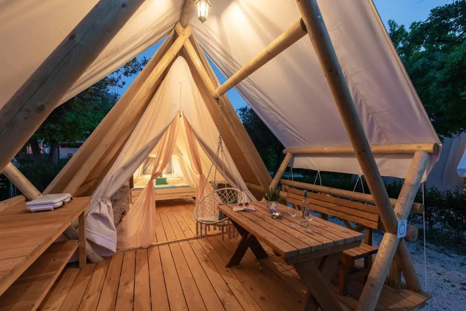 Eco Glamping FKK Nudist Camping Solaris