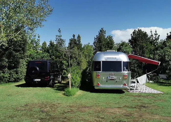 BNatural Naturism & Glamping