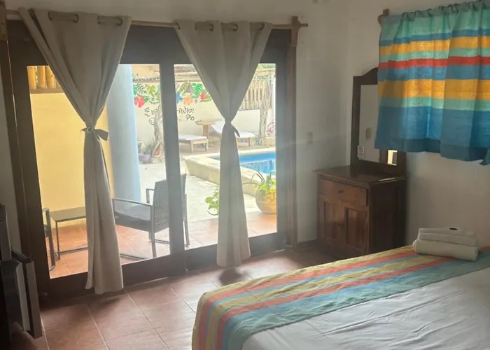 Zipoliteville Hotel Nudista